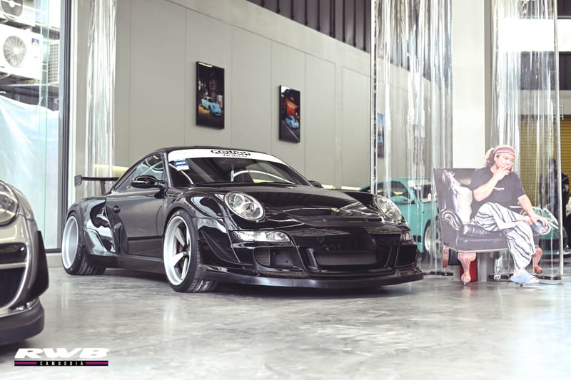 Genki side profile in the showroom