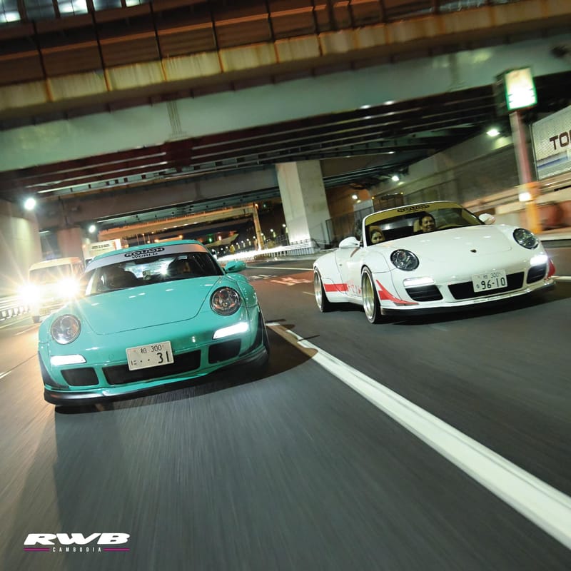 Jugendreise and Bella under a Tokyo overpass
