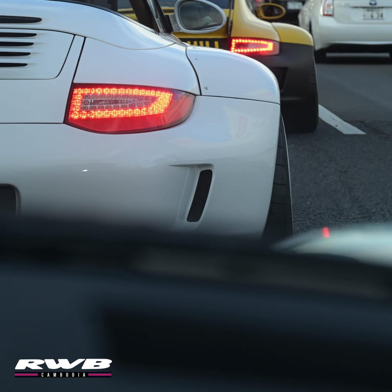 RWB taillights in convoy